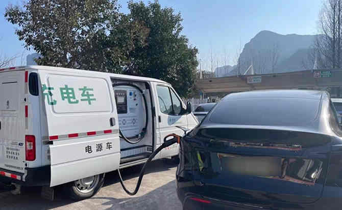大足区汽车搭电