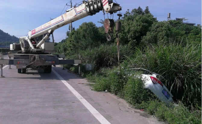 大足区重载吊车救援